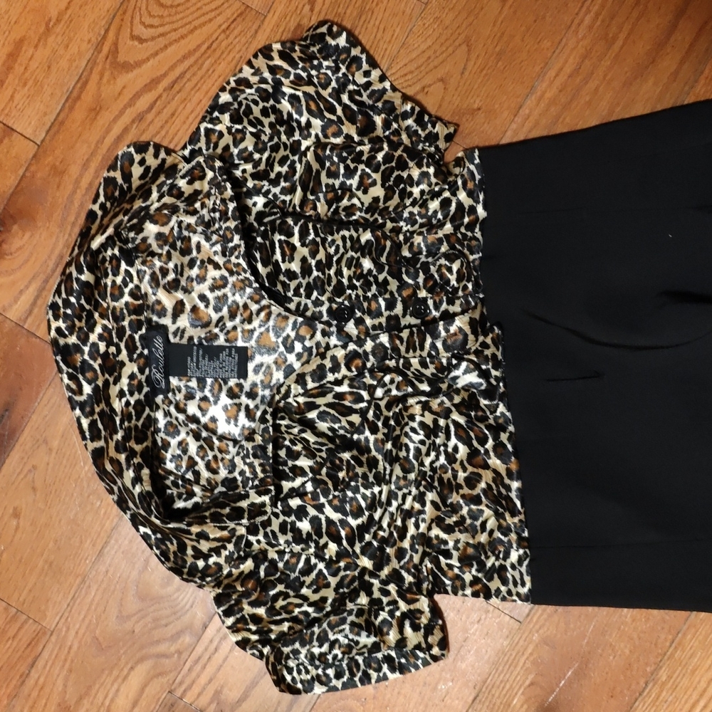šLeopard Black Ruffle Dress - Picture 10 of 11